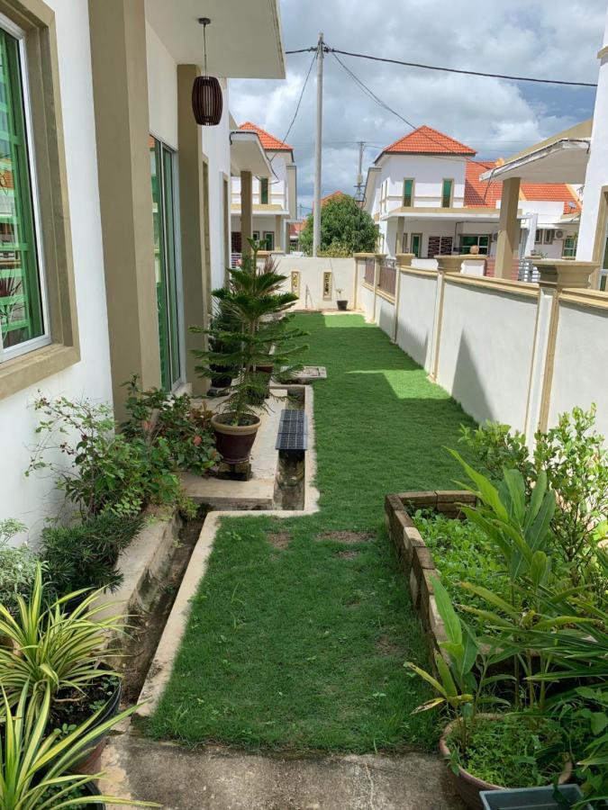 Vistana Indah Homestay 阿罗士打 外观 照片