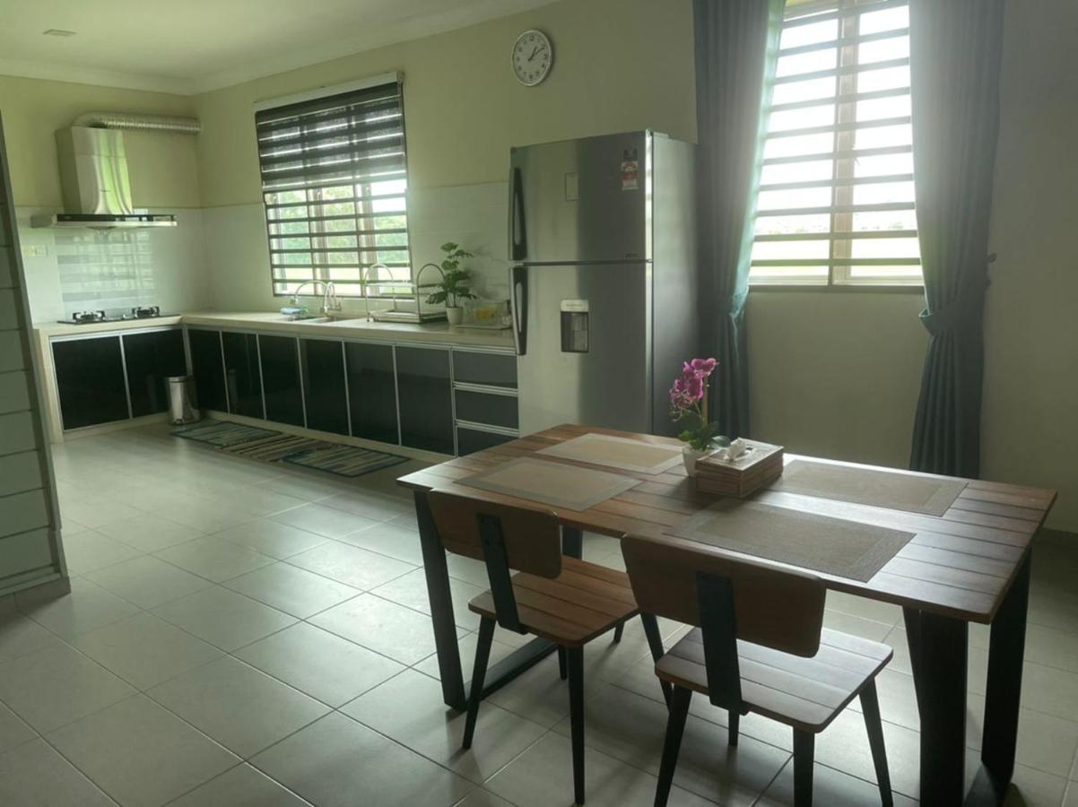 Vistana Indah Homestay 阿罗士打 外观 照片